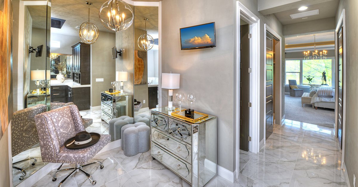 Dreaming Big? Statement Items for Your New Owner's Suite