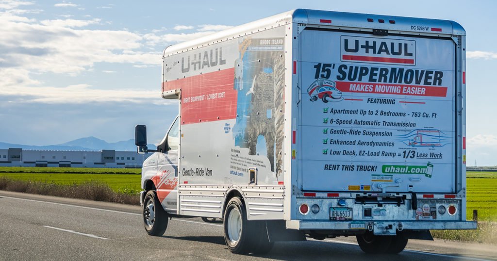 People Want to Be Here: FL the Top Moving Destination for 2019 - u haul USA - U-Haul van travelling on the interstate