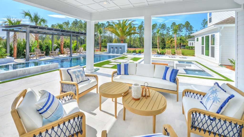 Building Your Outdoor Living Area Outside the Box - Custom Oasis Building Your Outdoor Living Area Outside the Box - Custom Oasis